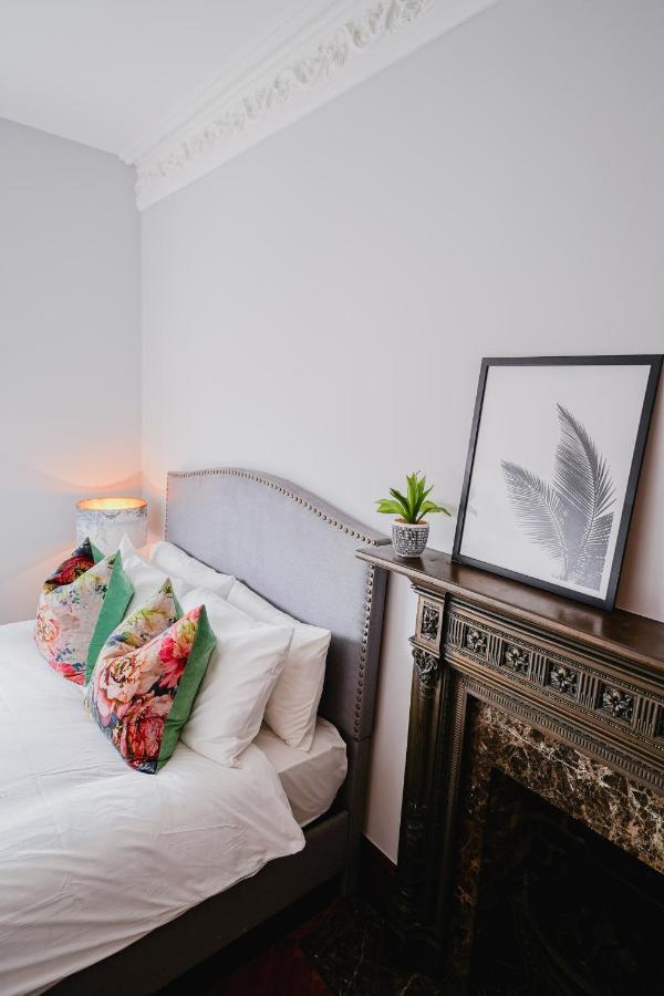 Classic Paddington 2-Bedroom Apartment ลอนดอน ภายนอก รูปภาพ