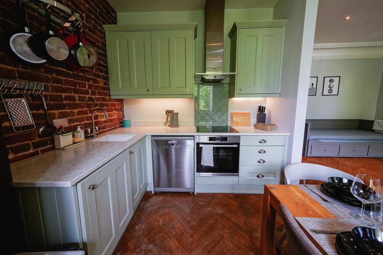 Classic Paddington 2-Bedroom Apartment ลอนดอน ภายนอก รูปภาพ