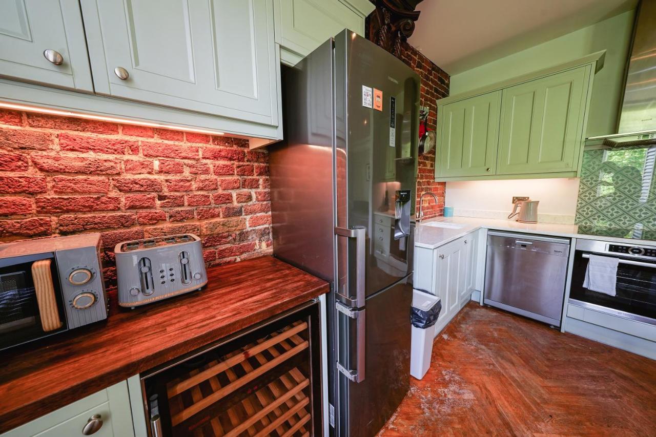 Classic Paddington 2-Bedroom Apartment ลอนดอน ภายนอก รูปภาพ