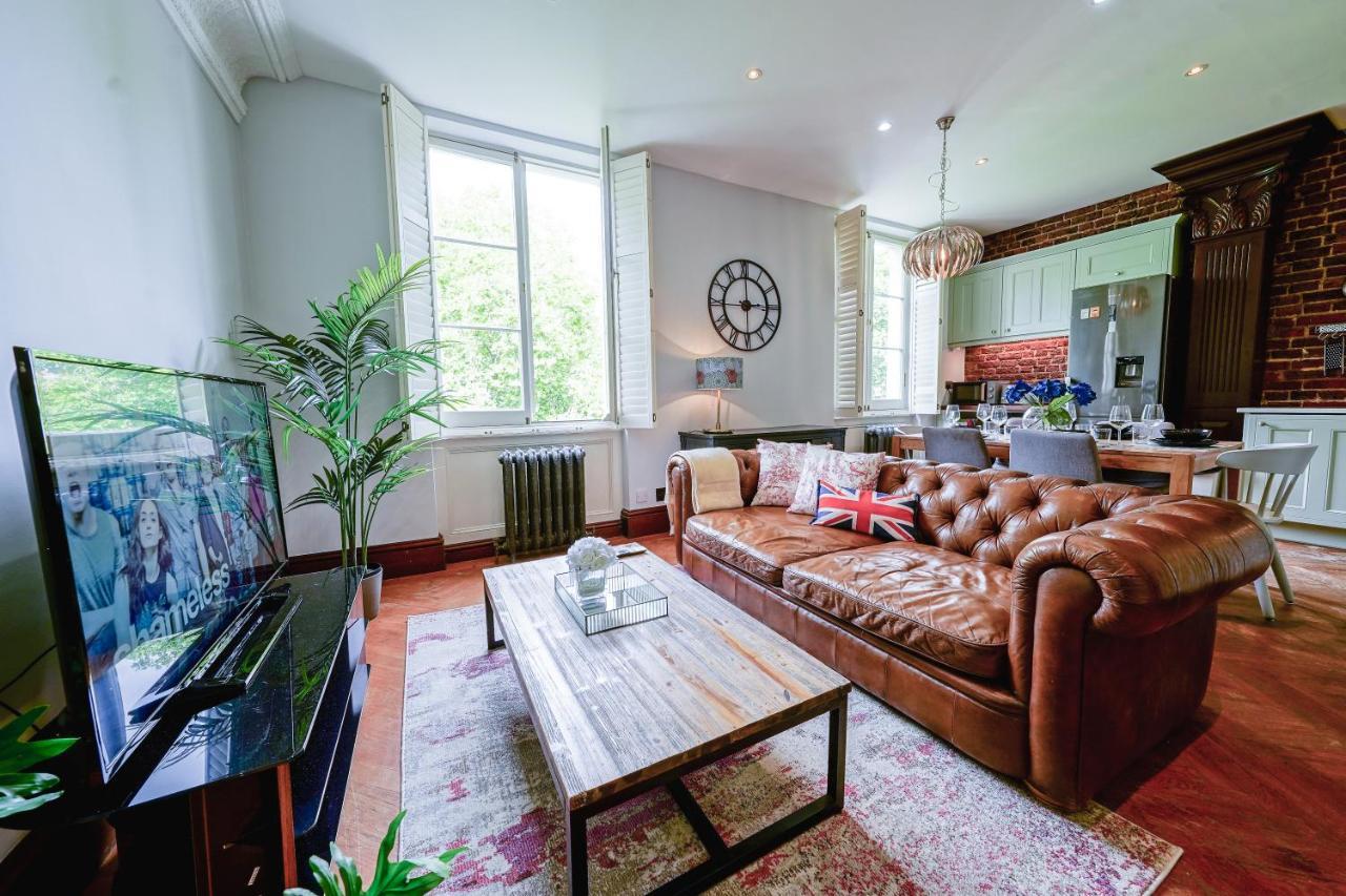Classic Paddington 2-Bedroom Apartment ลอนดอน ภายนอก รูปภาพ