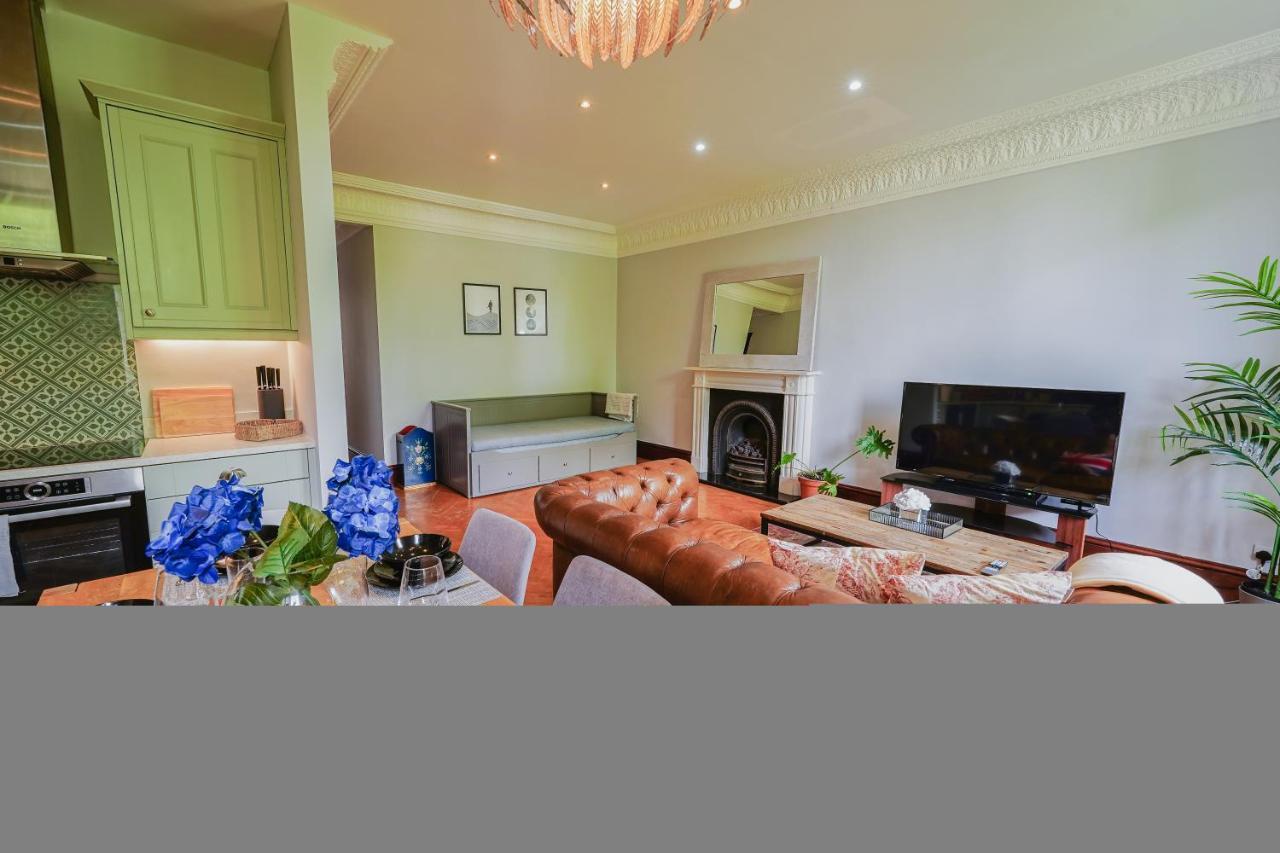 Classic Paddington 2-Bedroom Apartment ลอนดอน ภายนอก รูปภาพ