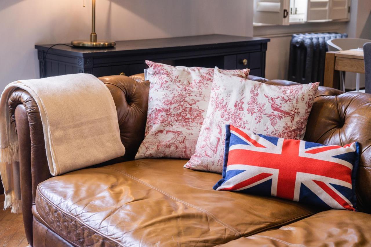 Classic Paddington 2-Bedroom Apartment ลอนดอน ภายนอก รูปภาพ